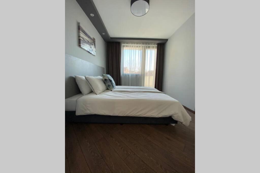 Lux 1Bd/1Ba City Center Apartment Μπλαγκόεβγκραντ Εξωτερικό φωτογραφία